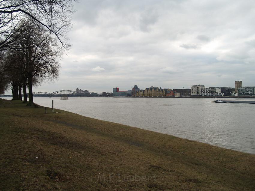 2010 Hochwasser Koeln P15.JPG